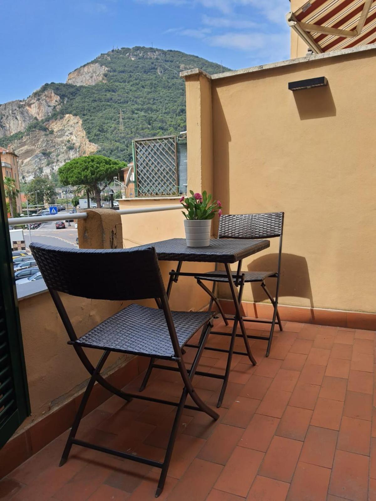 Casa Pepita Apartment Finale Ligure Exterior foto